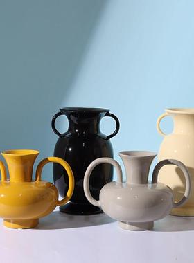 现代简约北欧亮光双耳几何陶瓷花瓶工艺品摆件家居样板房软装饰品