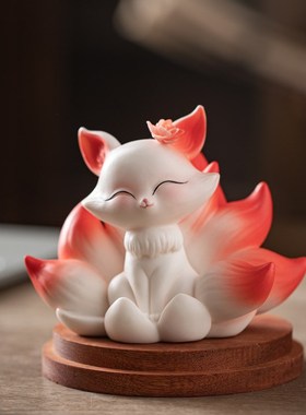 创意可爱陶瓷九尾狐小摆件u家居办公室桌面汽车载小狐狸装饰工艺