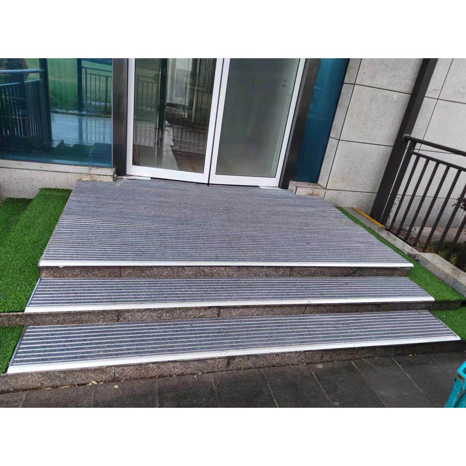 室外台阶防滑地垫户外防水铝合金地毯定制楼梯踏步脚垫入户门垫子