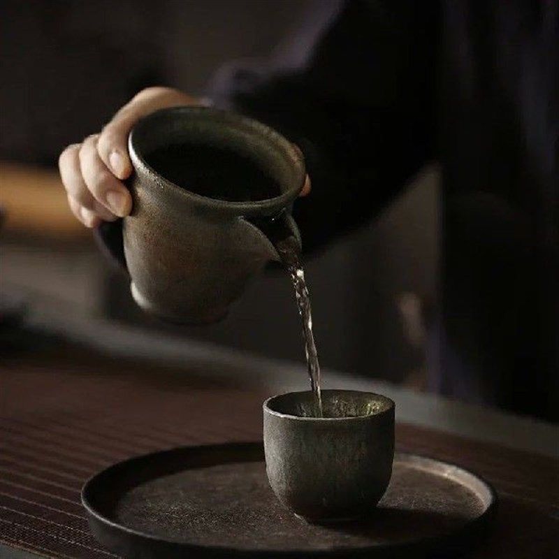 Japanese Ceramic Tea Infusers Tea Pitcher Chahai Chinese