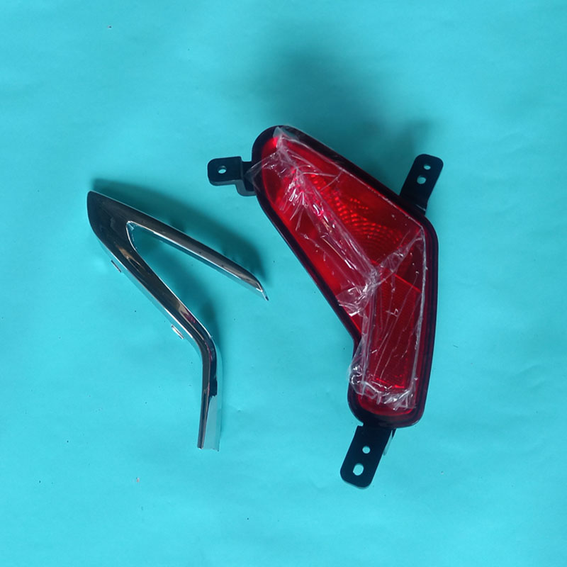 雷丁小骑士电动汽车轿车后保险杠雾灯 后杠防雾灯 警示灯 亮条