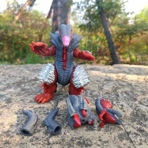 软胶大怪兽瓦拉隆阿斯加彩