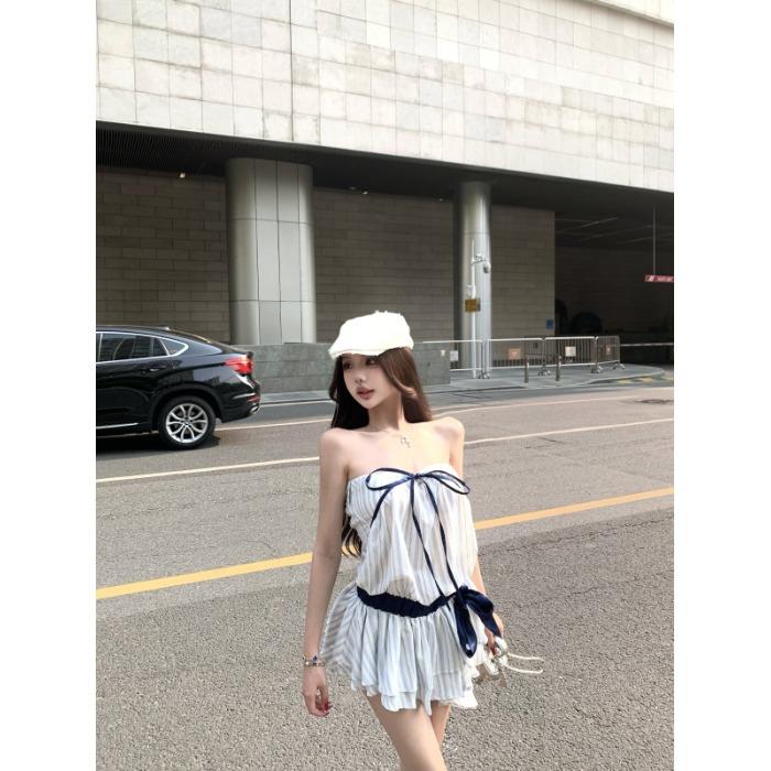 蓝白条纹露背抹胸连衣裙女夏季绑带修身无袖裙子辣妹收腰a字短裙