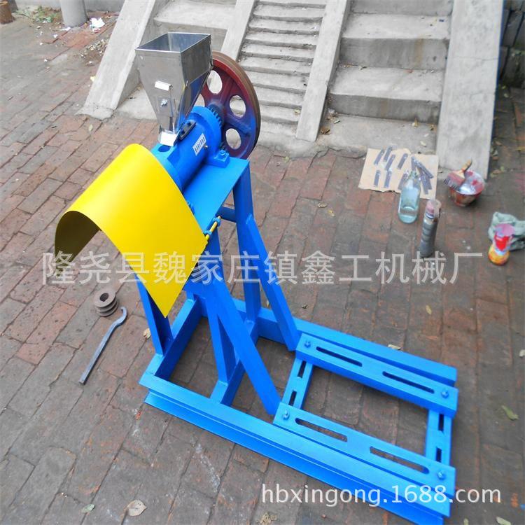 乳猪饲料膨化机60型玉米膨化机膨化玉米大豆谷物