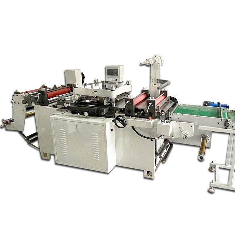 厂家直销服装吊牌打孔模切机全自动鞋类服饰吊卡加工设备高效模切