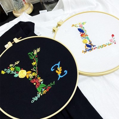 刺绣短袖diy手工姓氏字母初学者自绣材料包情侣短袖卫衣t恤生日礼