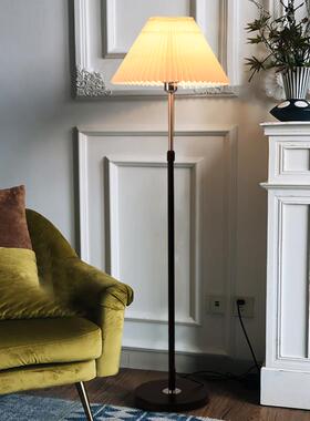 头北欧创意客厅落卧网室红轻奢简约书房床沙发温馨氛围百褶地XQ68