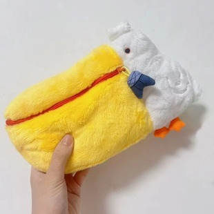 新款 创意鹈鹕包大号小号白色相机包毛绒收纳包化妆包女迷你随身