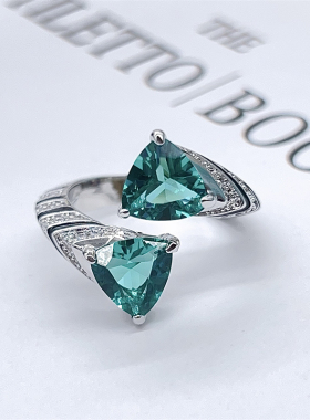 精致高级感欧美复古重工祖母绿戒指环女开口锆石T小众设计锆石百