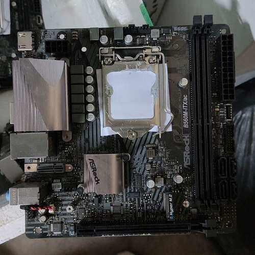 {议价}华擎B560M-ITX/ac主板，拆机件，主板成色还可以，有