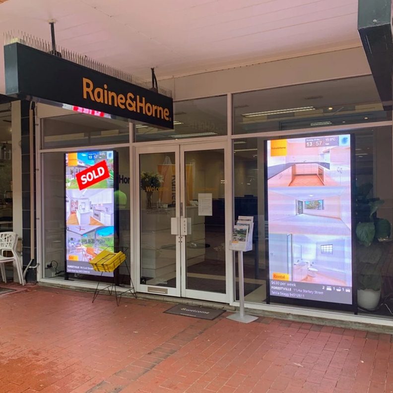 高清430饮品挂壁广告机橱窗电视显示屏高亮寸餐厅250价目牌店菜单