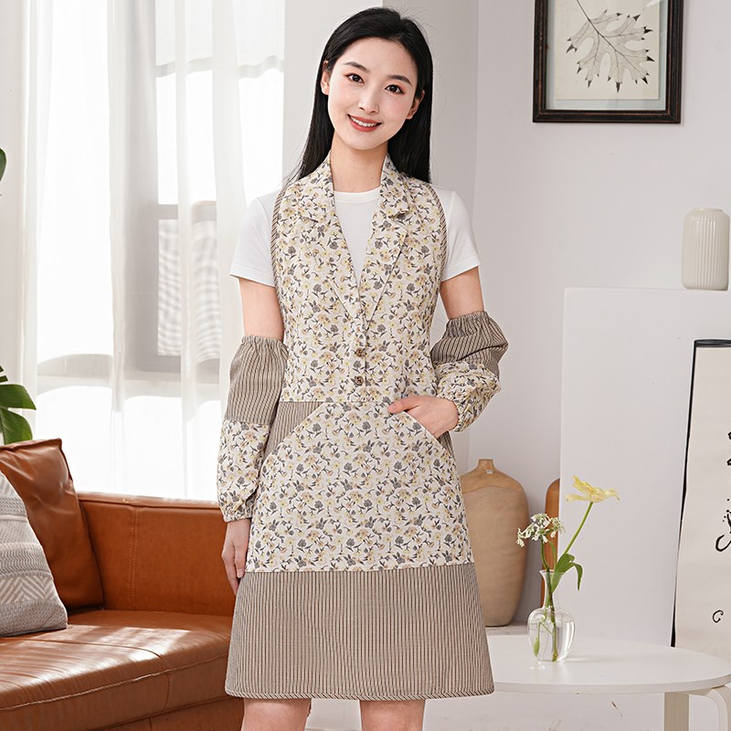超好看的围裙套装2024新款夏天薄款帆布背带洋气罩衣家用背心款女