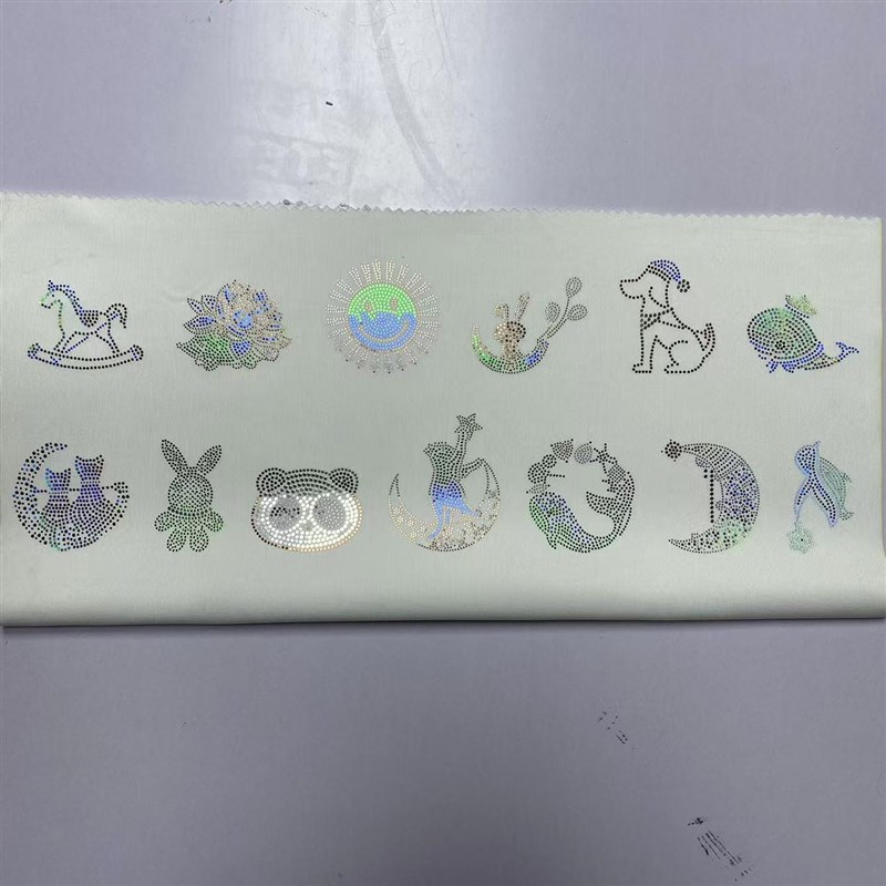 镭射动物乐园烫画