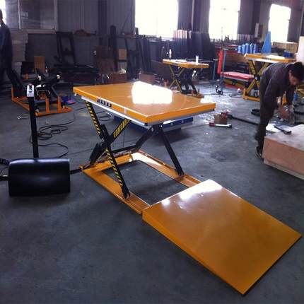 剪叉式低放型HY1501电动升降机斜坡型无障碍固定液压升降平台