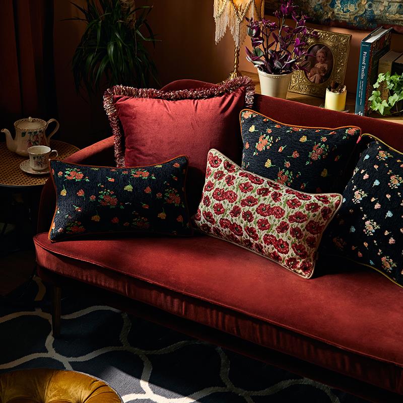 偏爱集抱枕复古轻奢玫瑰花沙发靠垫法式高档午睡枕家居装饰腰枕套