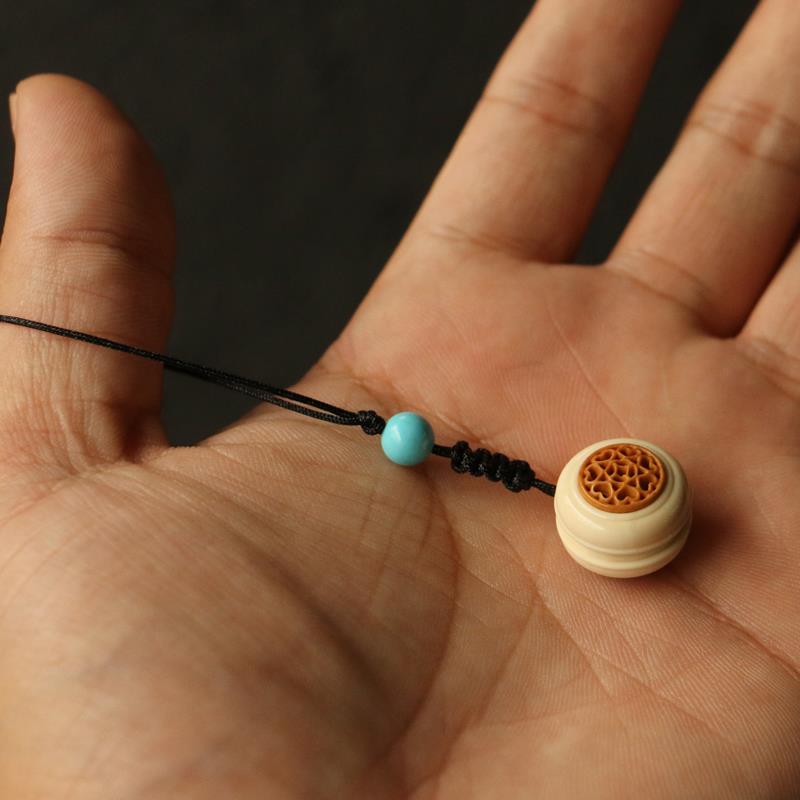 直径1.6厚约1.3厘米沪上海派精工镶嵌小香囊挂件配饰文玩装饰文玩