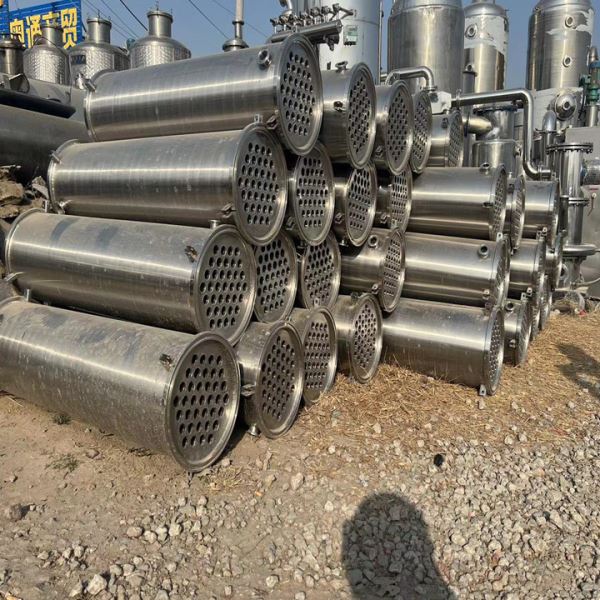立式不锈钢蒸发式冷凝器 列管式内循环式换热器 316材质冷凝器