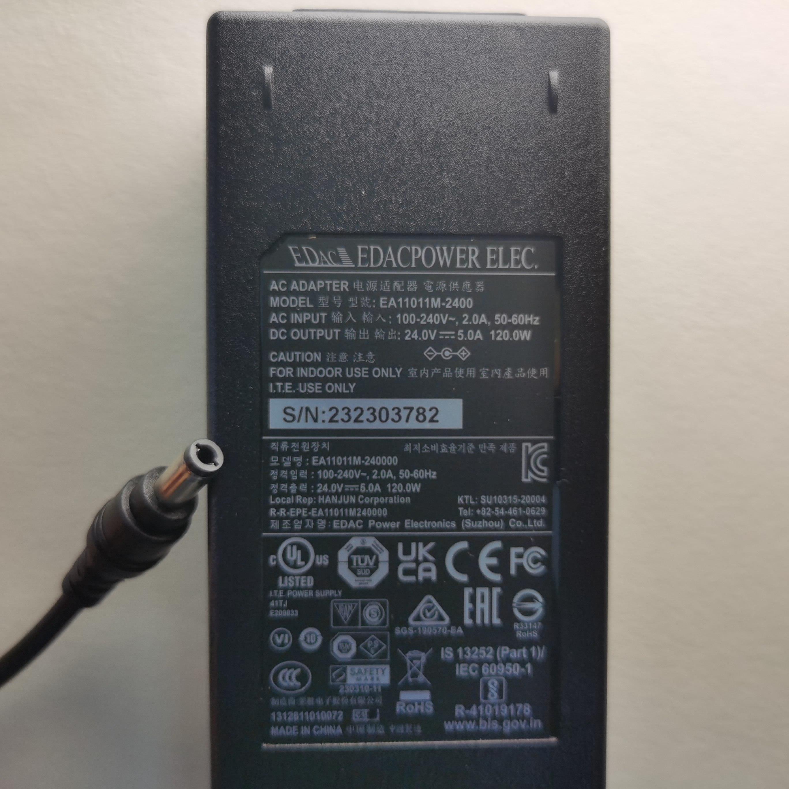 EDAC电源配接器电源供应器EA11011M-2400翌胜24.0V5.0A 120W带灯