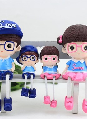 创意戴镜一家四口树脂吊脚娃娃客厅家居桌面装饰品摆件学生礼品