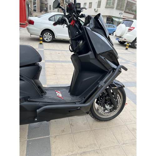 适用于光阳KRV180改装保护架 车身保险杠防护杠 防摔护杠防碰撞