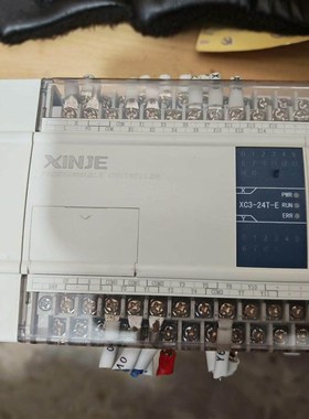 PLC:XC3-32RT-E,XC3-24T-E。实物