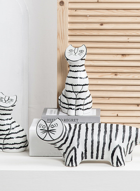 创意家居装饰小摆件酒店样板间客厅电视柜简约抽象手绘陶瓷工艺品