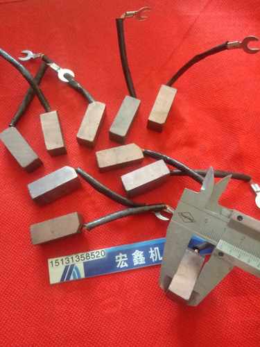 碳刷电刷 发电机碳刷 J164 J204 D214 半铜 高碳 8 10 12.5 25 32