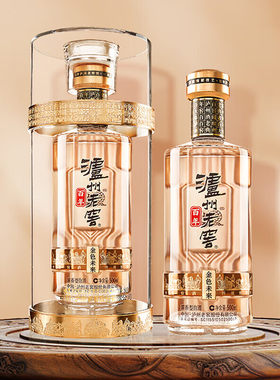 泸州老窖百年浓香白酒