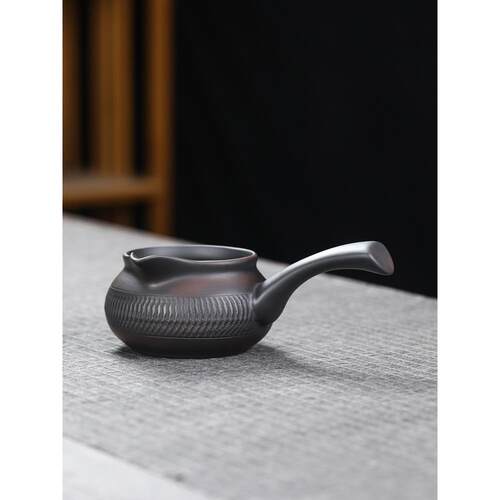紫陶侧把公道杯跳刀工艺防烫分茶杯陶瓷茶具家用匀杯公平杯中式