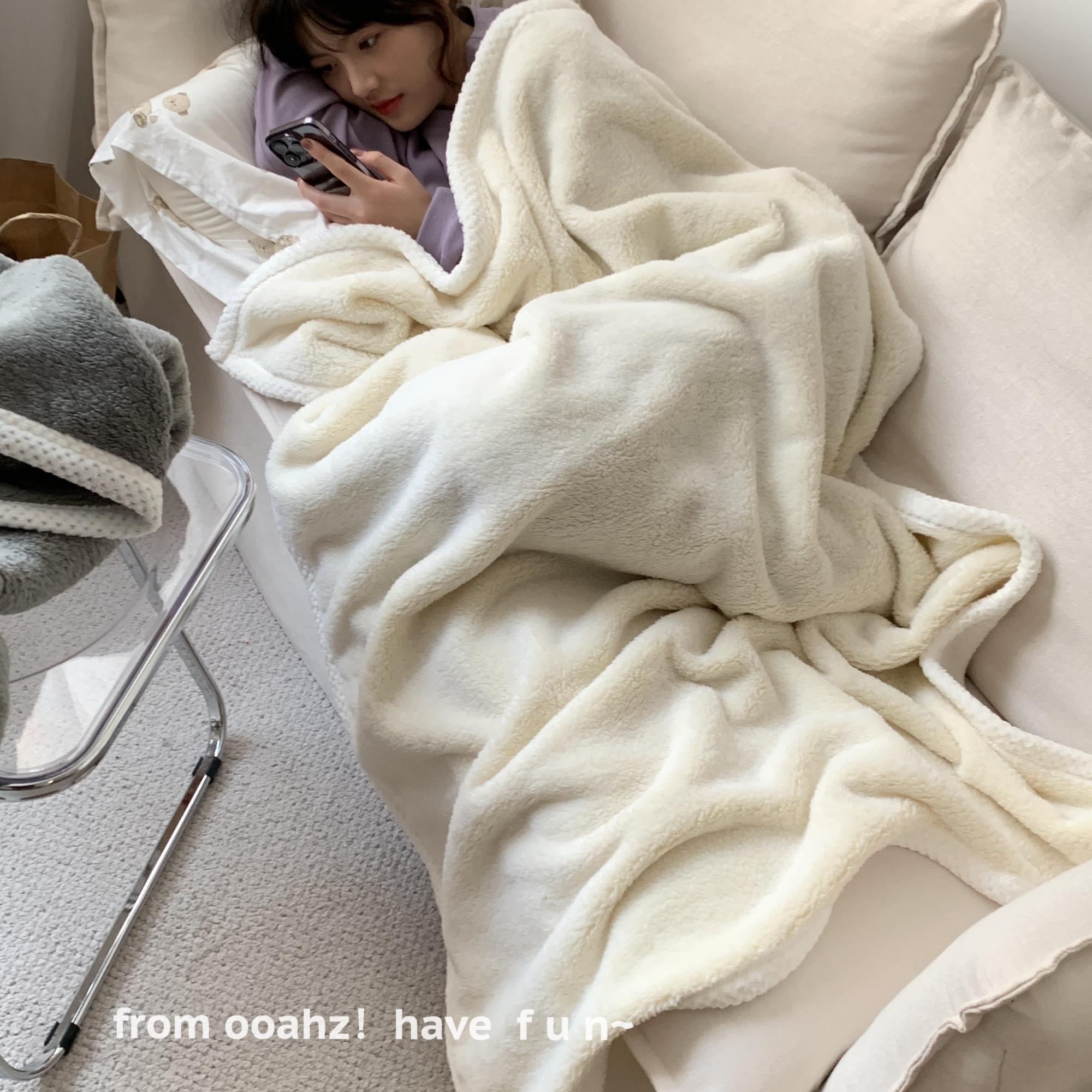 躺平追剧～糯叽叽毛毯冬季云朵绒午睡毯盖毯加厚双面法兰绒毯子
