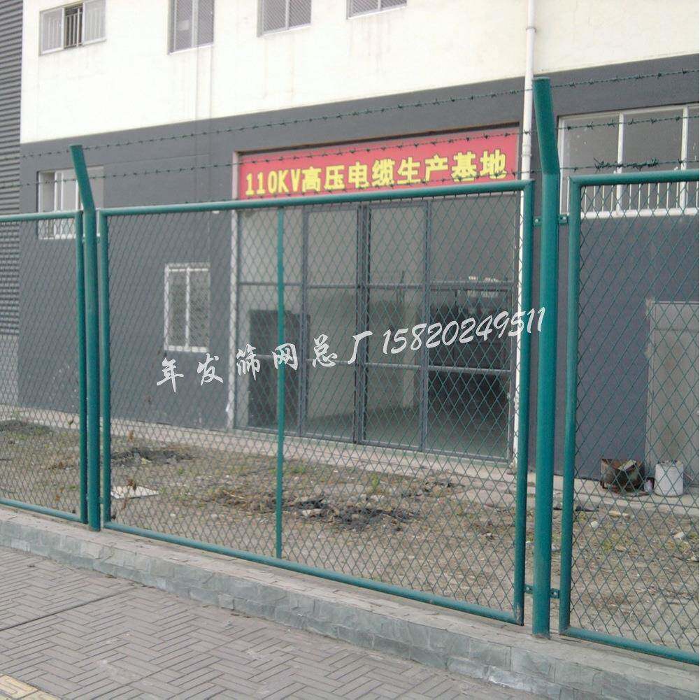 厂家供应小区防护栅栏防御性高价格便宜双边丝围栏网