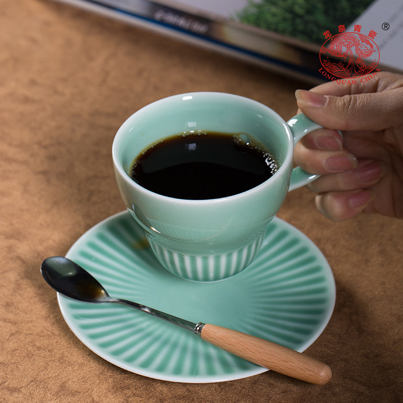 龙泉青瓷咖啡杯陶瓷杯子带碟勺套装高档精致男女创意家用马克水杯