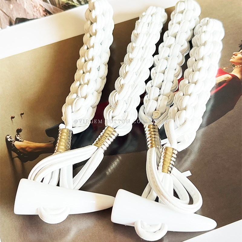 VIRGEM白色树脂牛角扣高档金属绳结皮编织扣对扣毛呢大衣皮草纽扣