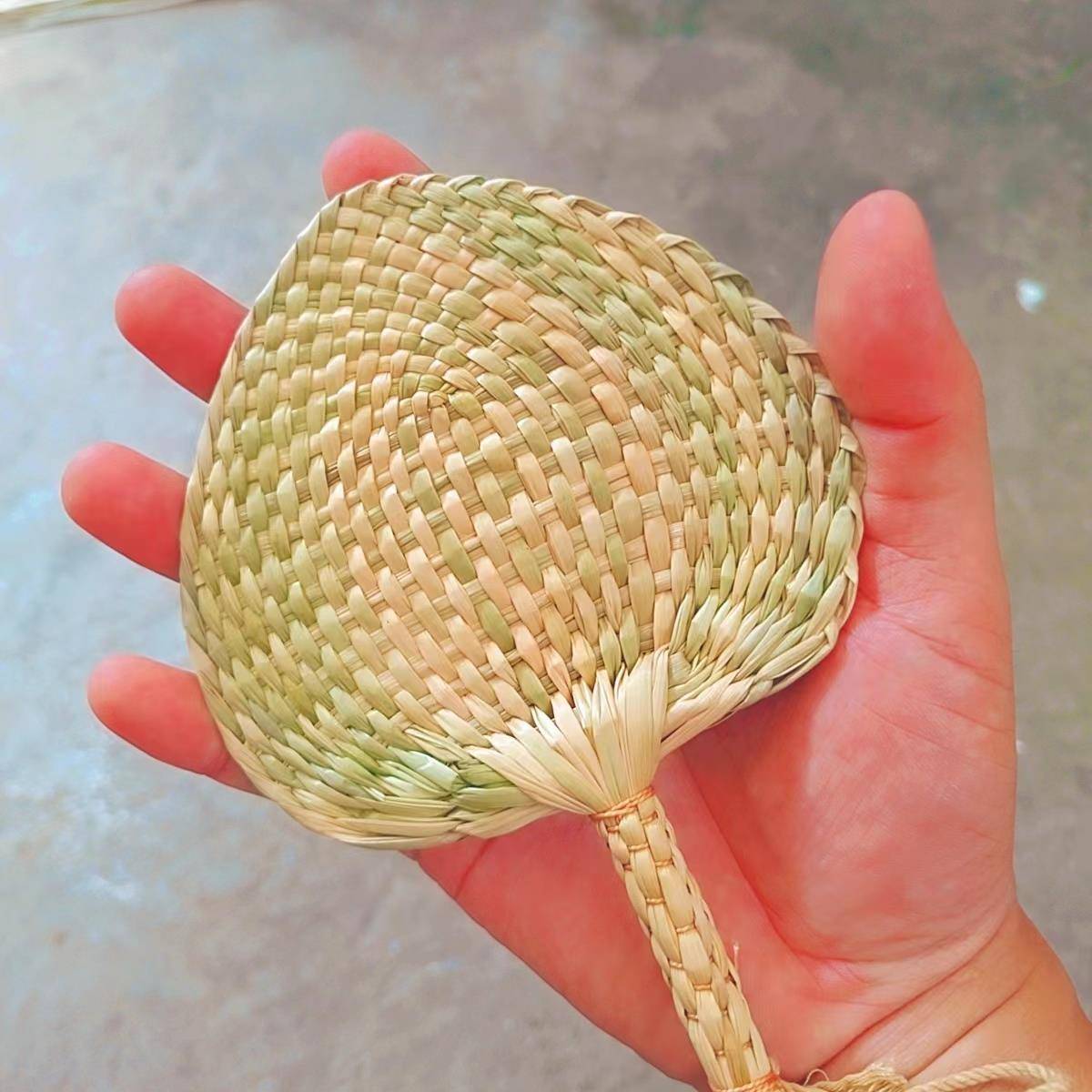 精编手工大蒲扇子手摇扇迷你宝宝扇夏季纳凉驱蚊草编桃心扇老人扇