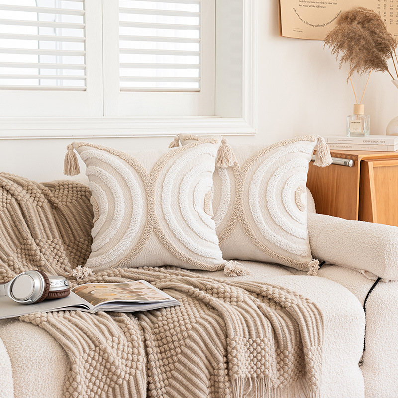 北欧风ins抱枕家用简约沙发带流苏靠垫小方格簇绒抱枕套枕芯