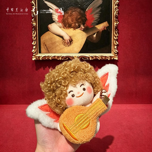 中国美术馆奏乐的天使毛绒挂件