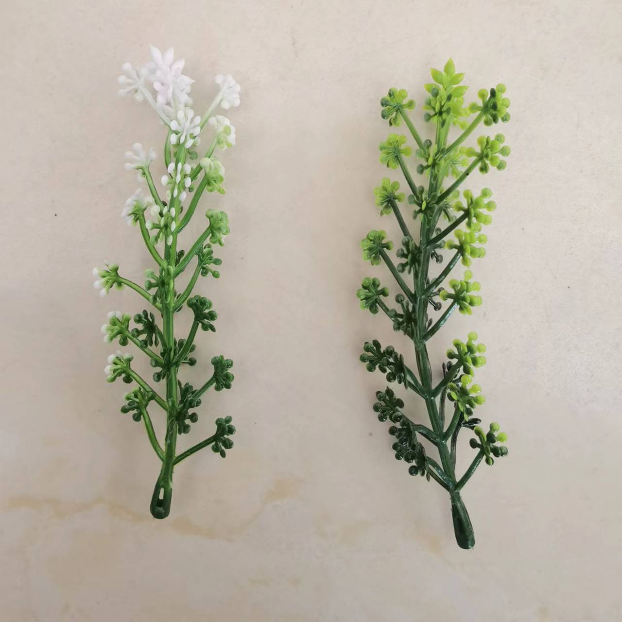 仿真植物花束酒店餐厅隔断假花成品把束花水草家居装饰厂家