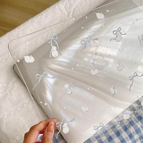 Kiki的白日梦/粉色蝴蝶结星星兔子满天星亚克力MacBookproair保护壳保护套轻薄防磕碰pc材质M1M2新款防摔透气