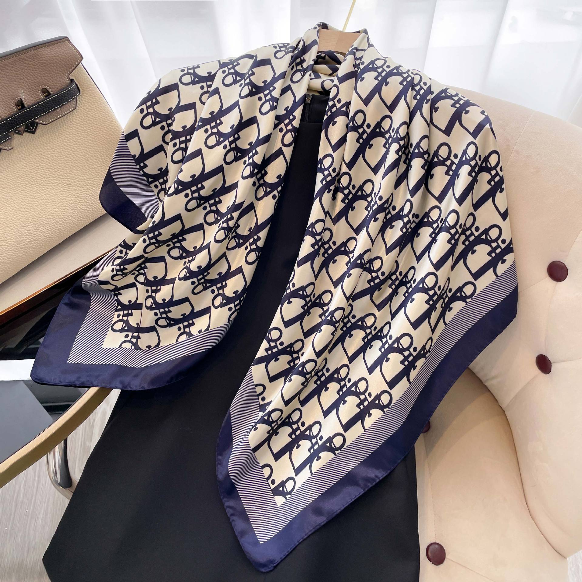 欧美春夏新款仿真丝90色丁印花小腰果大方丝巾  时尚女款围巾