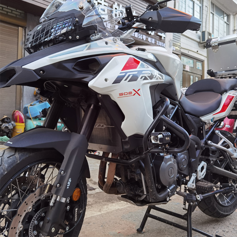 适用贝纳利金鹏TRK2/X TRK2X/1水箱保护网改装散热器板护罩