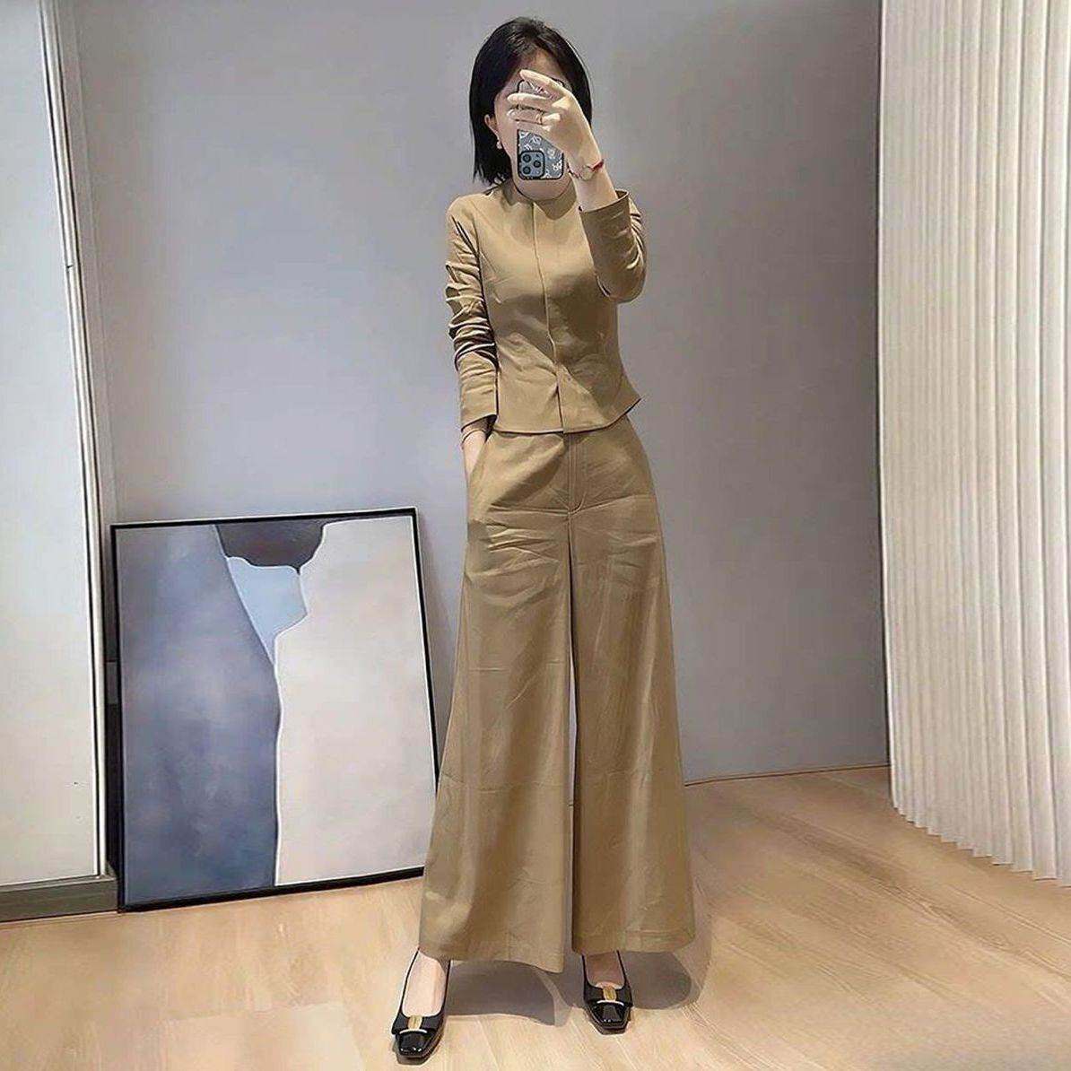 时尚洋气修身套装女2026春夏新款简约通勤风收腰上衣阔腿裤两件套