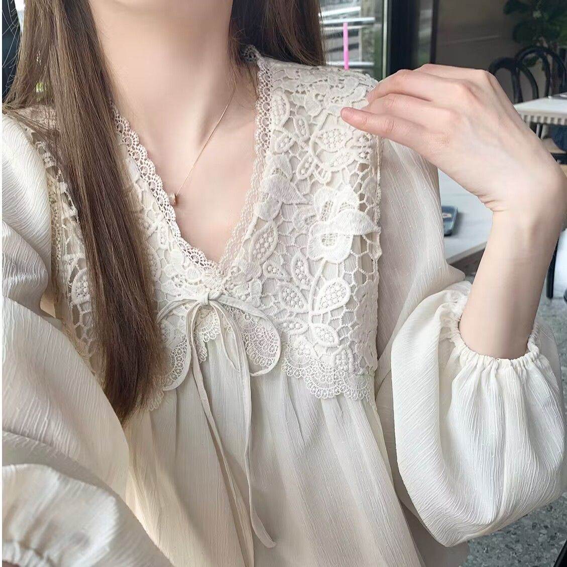 初春新款超仙少女感小众系带衬衫长袖领蕾丝雪纺法式灯笼袖上衣
