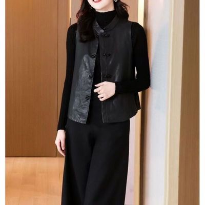 海宁皮衣盘扣马甲2024新款背心坎肩复古中式中国女士外套
