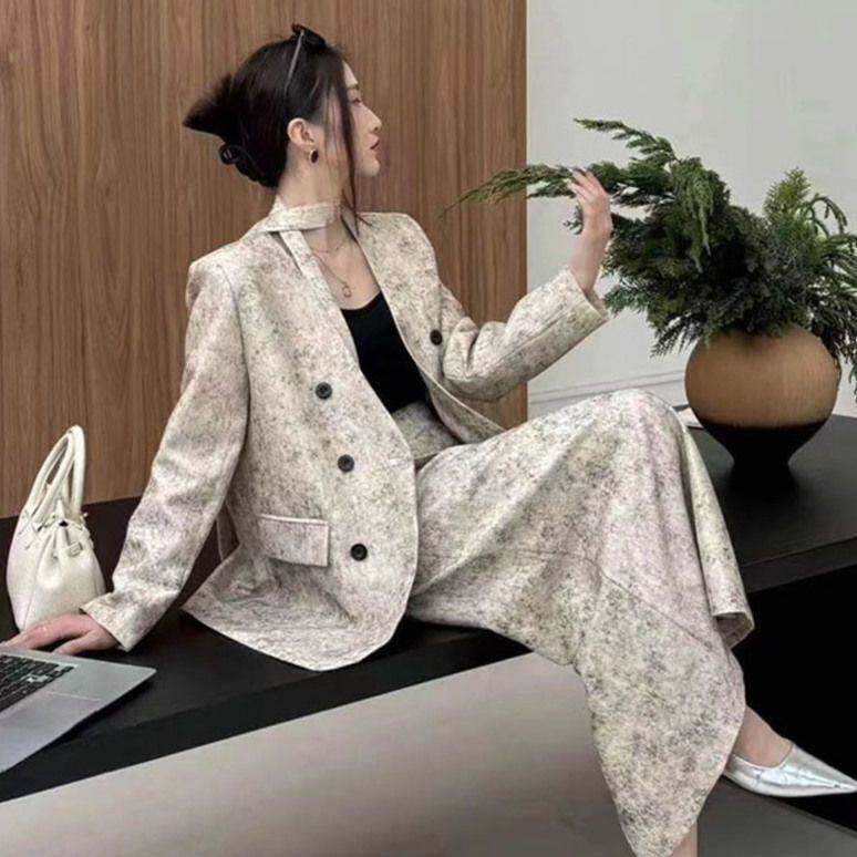 2026春装款气质高级感印花领西装复古高腰显瘦半身裙女两件套装
