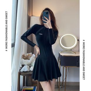 胖mm遮肚显瘦洋气超仙长袖 初学者泳衣女士连体保守大码 防走光温泉