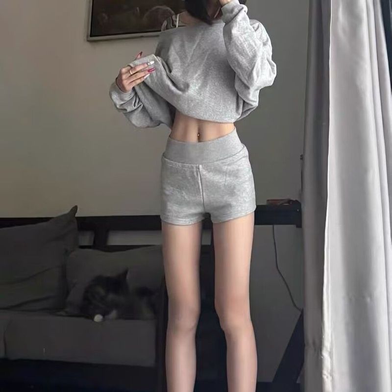 美式灰色運(yùn)動短褲2025宛汀新款辣妹低腰夏季顯瘦修身熱褲休閑