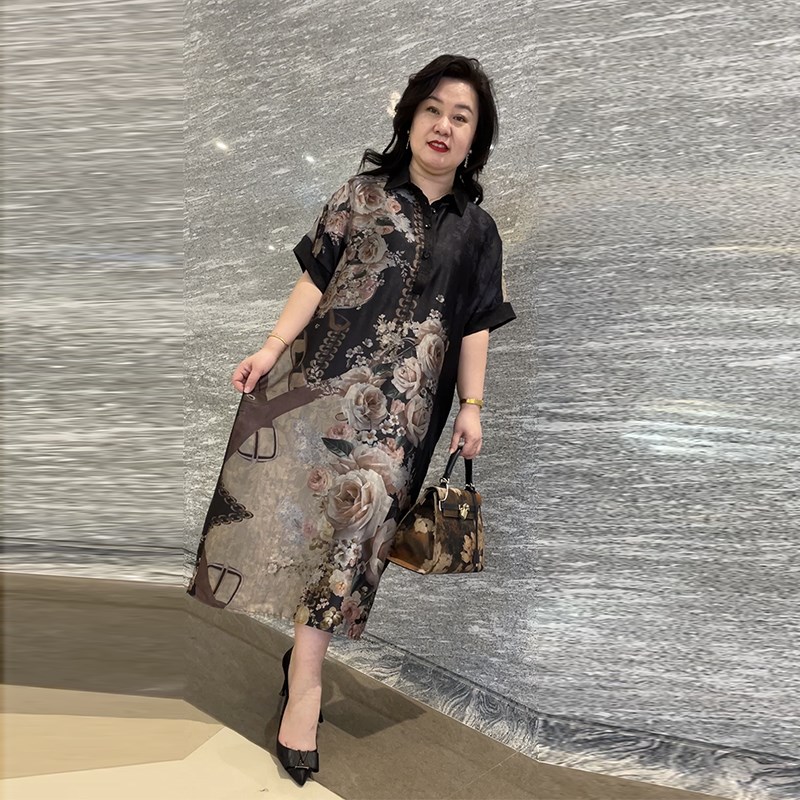 气质妈妈短袖衬衫领真丝连衣裙阔版裙子40-50岁洋气女士200斤长裙