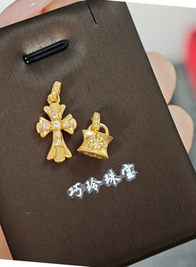 18K金吊坠 镶嵌工艺十字钱包组合吊坠  80089