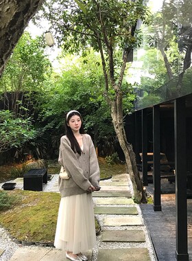 VASSE 法式少女哑光厚缎面吊带连衣裙女2024秋高级优雅芭蕾风纱裙