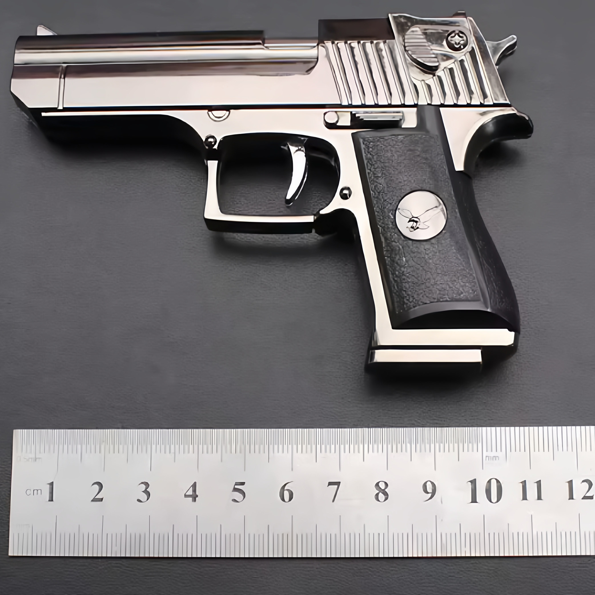 手机枪打火机1911创意打火机模型防风充气个性红焰男把玩点烟器不